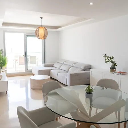 Апартаменти Sena Three Bedroom Deluxe Penthouse By Aqua