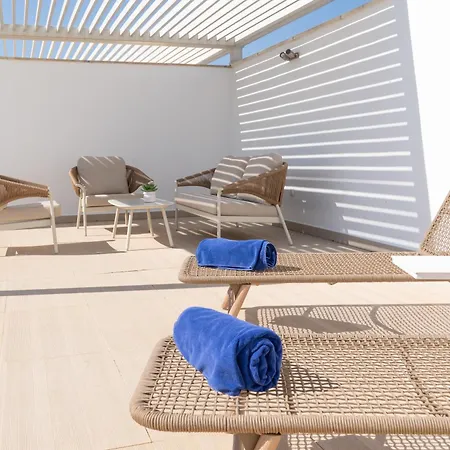 Sena Three Bedroom Deluxe Penthouse By Aqua *